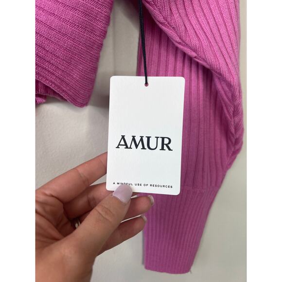 NWT Amur V-Neck Rib Knit Wool Twist Front Cruz Twist Sweater Cranberry Red - Picture 5 of 10